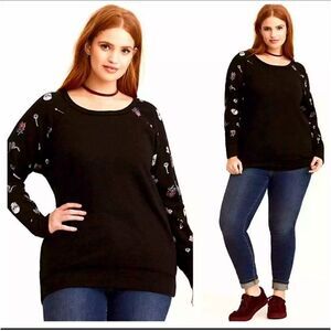 Torrid Skull and Rose Print Sweatshirt